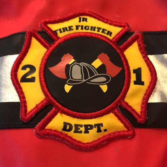 Wippette NWT size 2T Fireman Slicker/red with black interior/snap down front - Picture 3 of 14